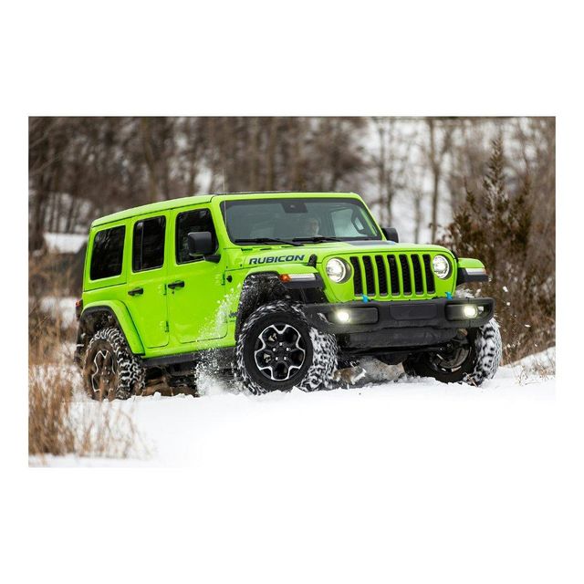 Jeep Wrangler versatile SUV designed for off road performance powerful engine strong suspension high ground clearance removable roof durable construction ideal for adventure travel and extreme terrain driving - Image 3