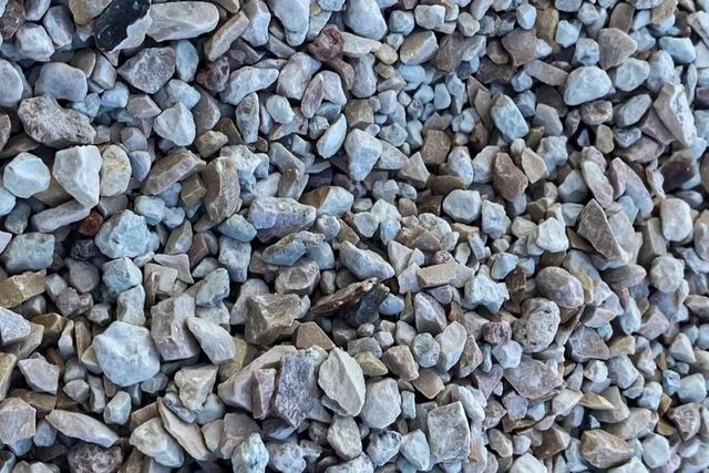 10mm Crushed Stone Construction Aggregate Application Fine Concrete Work, Flooring, Precast Products, Pathways, Driveways, Landscaping - Image 1