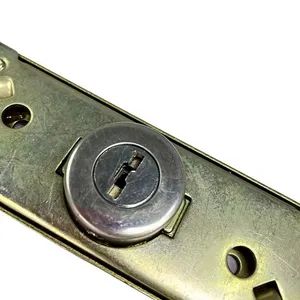 Roller Door Lock 7 Part Lock Backset / MOQ 1000PCS Style Modern Origin China Type Key Lock Material Iron Color Silvery Specification - Image 2