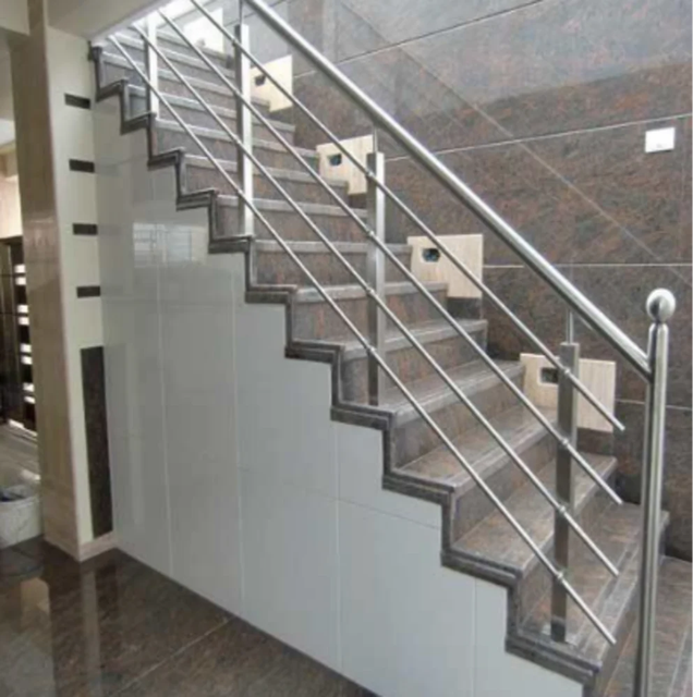 Round Stainless Steel Pipe Railing, For Home, SS316L Design Panel Color Silver Mounting Type Floor Material Grade - Image 3