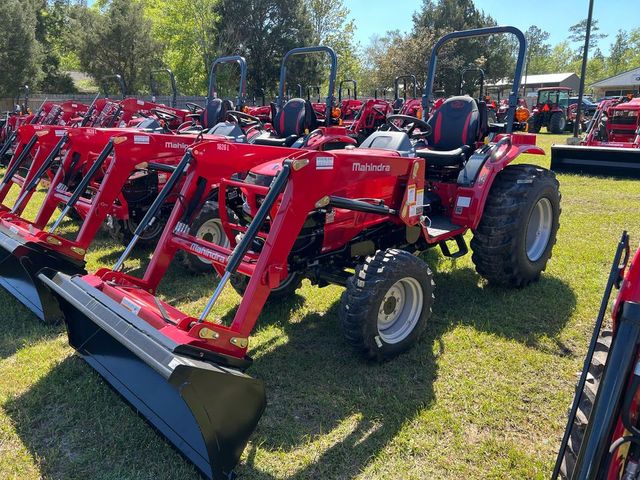 High Quality Mahindra Yuvo 585 DI 49HP Diesel Farm Tractor with Power Steering Heavy Duty Agricultural Tractor for Farming - Image 4