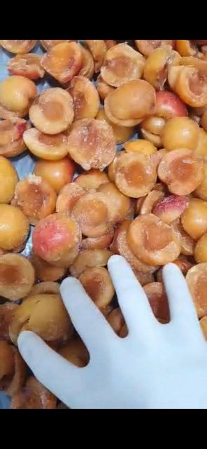 Frozen Apricot Halves (Pitted) Variety Yubileiny Form Halves, Pitted Storage Temperature -18°c -20°c Processing Type Standard Freezing, Standart frozen apricot halves - Image 4