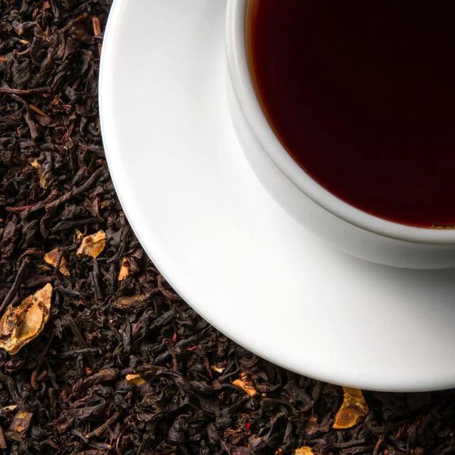 Classic Black Tea Premium Harvest Leaves Deep Flavor Rich Color For Wholesale Distribution - Image 1