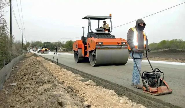 Concrete Road Construction Services Durability High Service Life Long Load Capacity Heavy Weather Resistance High Finishing Quality - Image 3