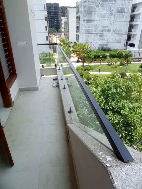 Aluminium Balcony Glass Railing, For Home Design railing Glass Color Clear Color black & grey Glass Thickness 10mm Railing Profile - Image 3