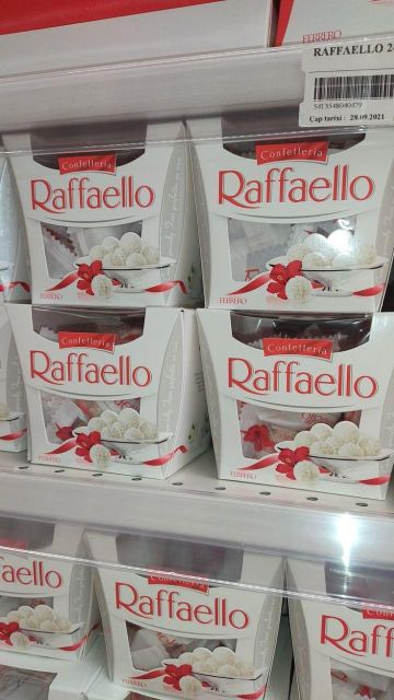Classic Raffaello Rich Coconut Coated Almond Cream Candy Fresh Delicious Excellent Quality Wholesale Price - Image 1