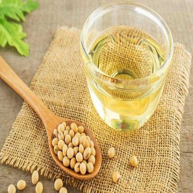 Soyabean Factory Wholesale Refined 100% Pure High Quality Light Yellow Soybean Oil Fractionated Oil 5L Bulk Packaging - Image 1
