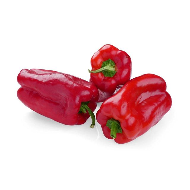 Fresh red capsicum available in bulk for wholesale vegetable suppliers - Image 3