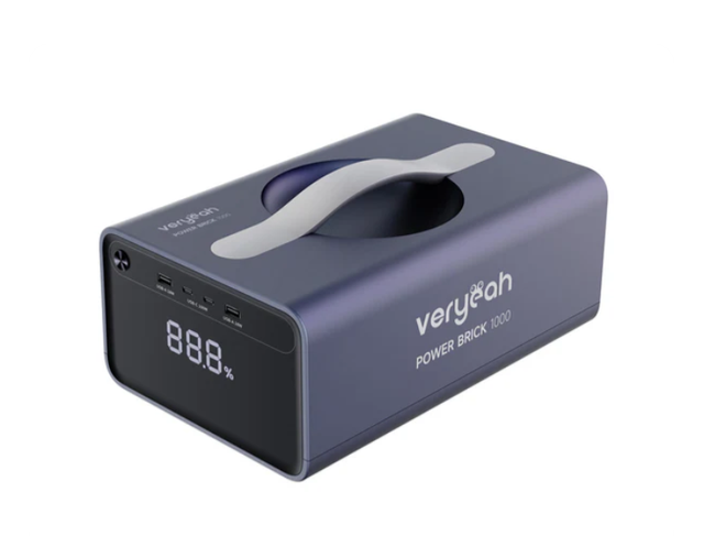 Portable Power Station with Capacity of 1008WH / 22.5AH, Inverter included - Image 1
