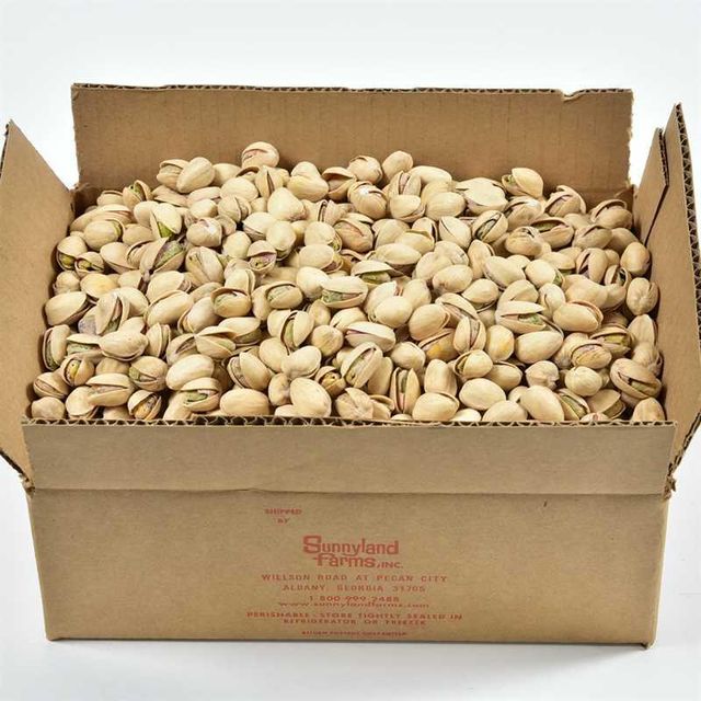 Pistachio Roasted and Salted 1 kg Pistachio Kernels with Shell, Whole Pistachio Nuts in Resealable Fresh Bag - Image 1