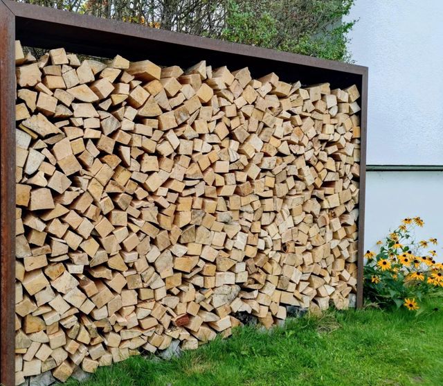 Premium Beech Firewood for Clean Long Burning Performance Perfect for Indoor and Outdoor Heating Solutions Buy Now with Fast Delivery and Premium Quality Wood Ideal for Home Fireplace and Camping Use - Image 4