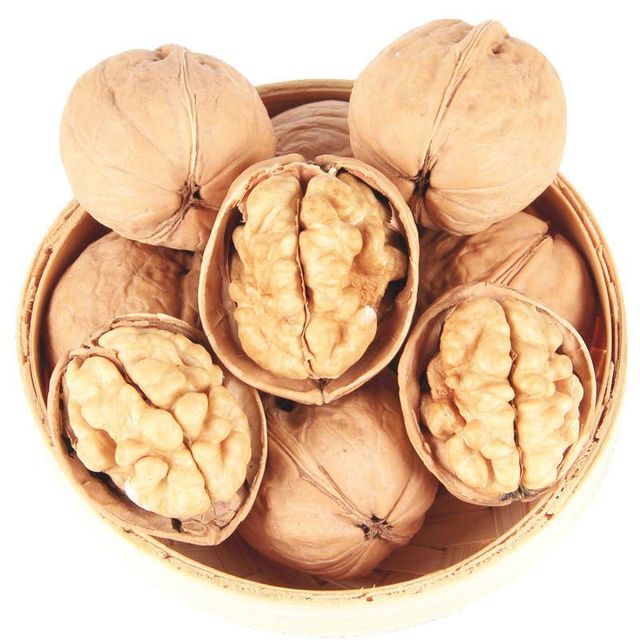 Walnut Best Price Common Walnut Nuts Top Class Walnut Kernels Dried Style Raw Waln AT Best Supplier Good Packaging Food - Image 2