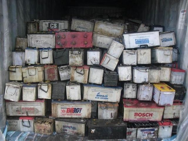 Premium Grade Car Drained Lead Acid Battery Scrap Lead Battery Plate Scrap 99% Pb Content High Quality Recyclable - Image 3