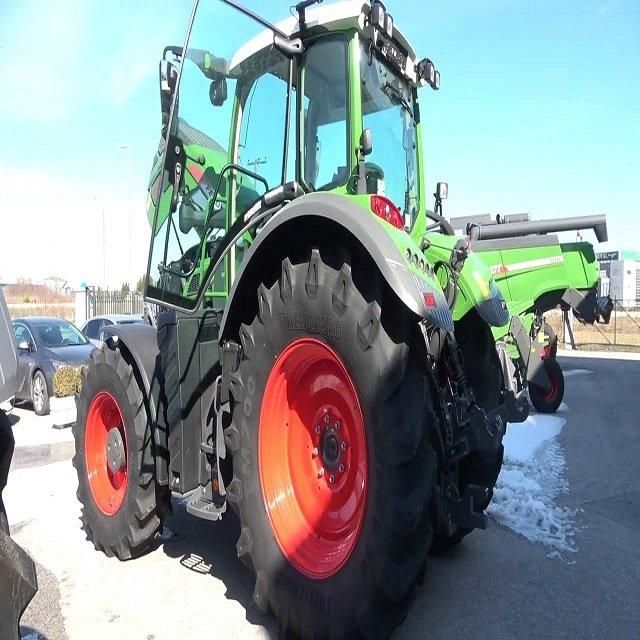 Industrial Fendt 714 Vario Tractor Premium Farm Equipment Wholesale Price For Heavy Agricultural Applications - Image 4