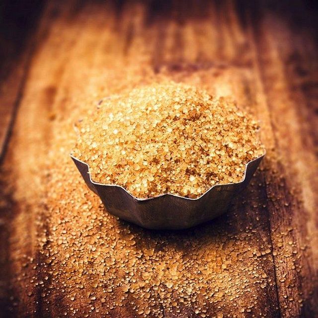Wholesale Raw Cane Sugar ICUMSA 600-1200 Natural Sweetener for Beverage Manufacturing  Industrial Use - Image 4