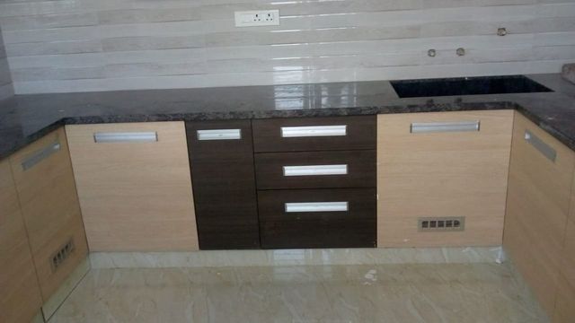 Modular Kitchen Cabinets Material Wooden Kitchen Design Galley Appearance Traditional Mount type Base Mounted Door Finishing - Image 4