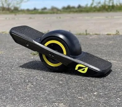 2026 Best Selling One wheeler  GT Hybrid Electric SkateBoard / HoverBoard For Sale and Export Worldwide - Image 4