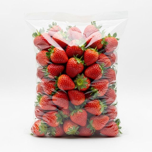 Fresh Strawberries Freshly Harvested Whole Fruit With Superior Sweetness Bright Finish And Trusted Export Availability - Image 3