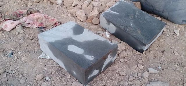 Boulder Rr Masonry Stone, 200-300 mm Size 200-300 mm Thickness 230 mm Product Type Boulder Aggregate Strength 12x6x6 Specific Gravity Black - Image 2