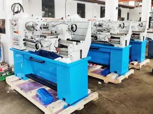 Cq6240 One Meter Lathe Machine with Integral Iron Casting Machine Stand - Image 3