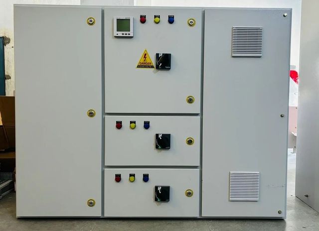 100 kW Solar Acdb Panels KW, Voltage: 415 V Application Food Processing Industry, Hydro Power Project, Mill Industry Including Floor, Dall, Rice, Masala, Textile Industry - Image 2