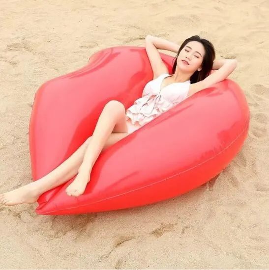 Custom Water Beach PVC Lip Air Mattress - Image 6