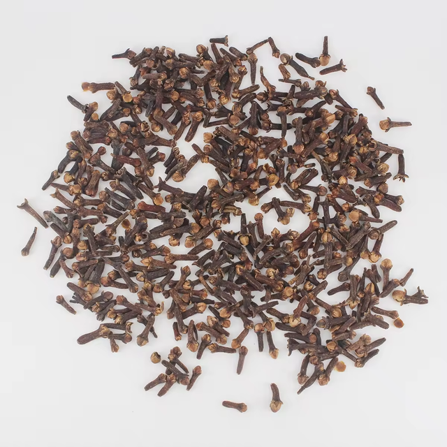 Export Grade Wholesale Cloves – 100% Pure Natural Sun-Dried Whole Cloves with Strong Aroma for Cooking, Baking, Herbal Products, Essential Oils, Industrial Food Processing, Bulk Supply, Custom Packaging Solutions, and International Shipping - Image 3