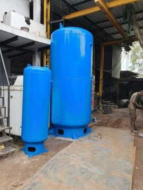 Air Receiver Tank Color Blue Tank Orientation Vertical Pressure Rating 100-150 psi Material of Construction MS Storage Capacity(litre) 2500 - Image 3