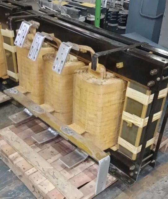 3 Copper Low Voltage Transformers Phase 3 Material Copper Insulation System Ul Voltage Type Low - Image 1