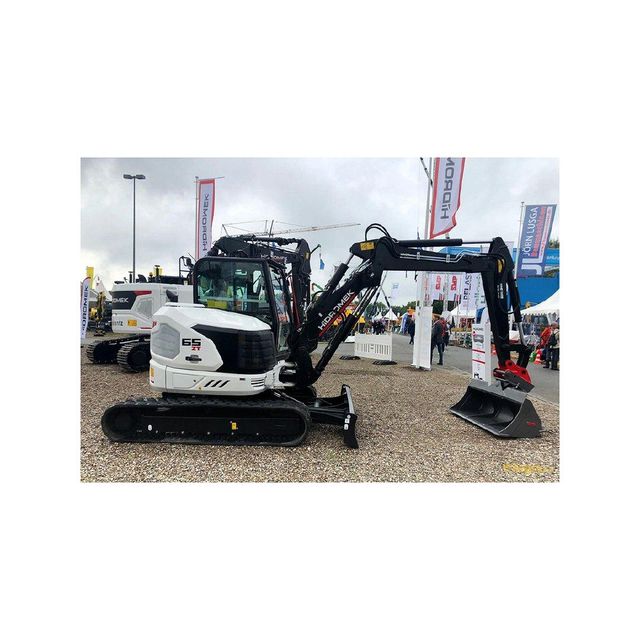 Hidromek 65 ZT excavator offered with zero tail swing design for tight space operations - Image 5
