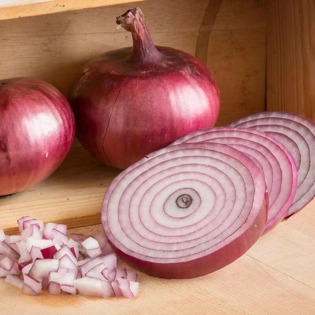 IQF Red Onion Frozen Best-selling 5-7cm Red Onion Vegetable Grade A Color red Type Onion Weight (kg) 10kgs Shape dices;slices - Image 2