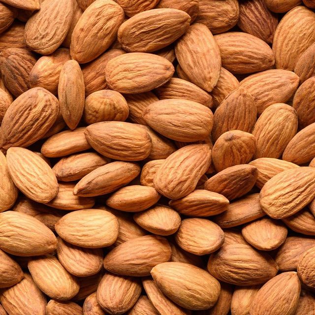 Fresh almond nuts bulk supply natural nutritious and high quality perfect for businesses in restaurants bakeries and food processing - Image 3