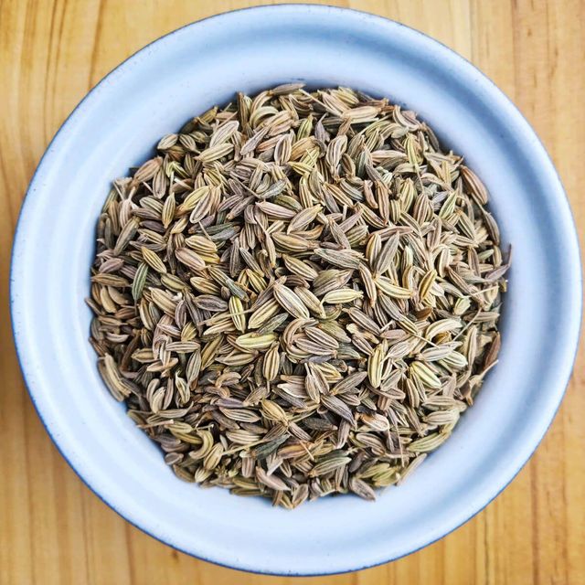 Premium Quality Organic Fennel Seeds For Sale Organic Yes Packaging 25 kg Origin South Africa Max. Moisture (%) 12 Shelf Life 12 Months - Image 2