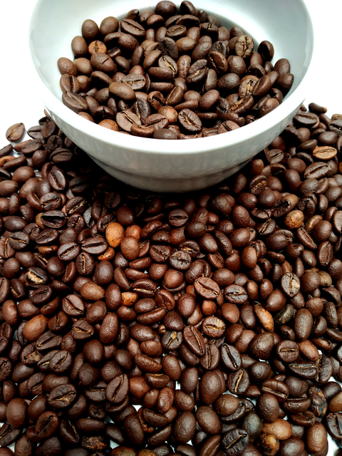 Roasted robusta coffee beans Grade A Bean Type Robusta Packaging 25kg PE bag Place of Origin Vietnam Degree of Processing Roasted - Image 2