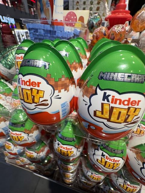 Favorite Kinder Joy Minecraft Chocolate Egg Rich Cream Chocolate With Limited Surprise Toy Premium Selection - Image 4