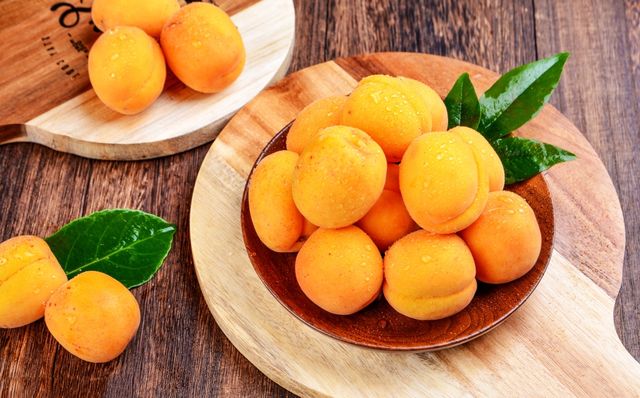 Special Hot Selling Selected ones Quick Frozen High quality Halves Apricot frozen Fruit - Image 4