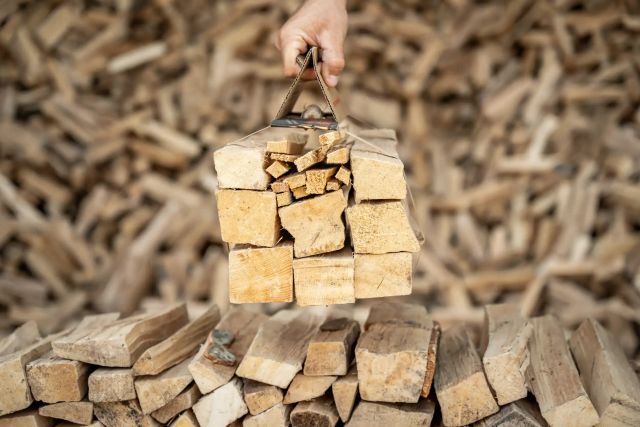 High grade Premium Beech Firewood offering Clean Long Burning Performance suitable for Indoor and Outdoor Heating Solutions Buy now  Firewood for Clean Long Burning Performance – product photo 4, product detail gallery