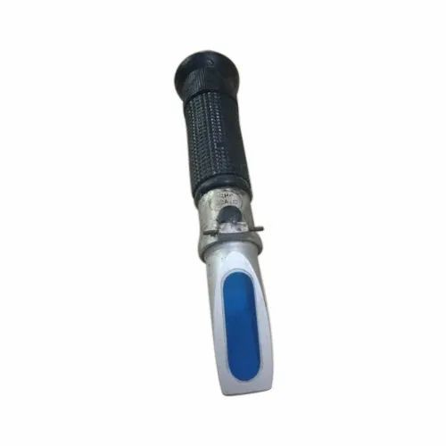 Aluminium Alloy Hand Held Refractometer Brand Chinar Application Laboratory Measurement Time 1.5 sec Material Aluminium - Image 1