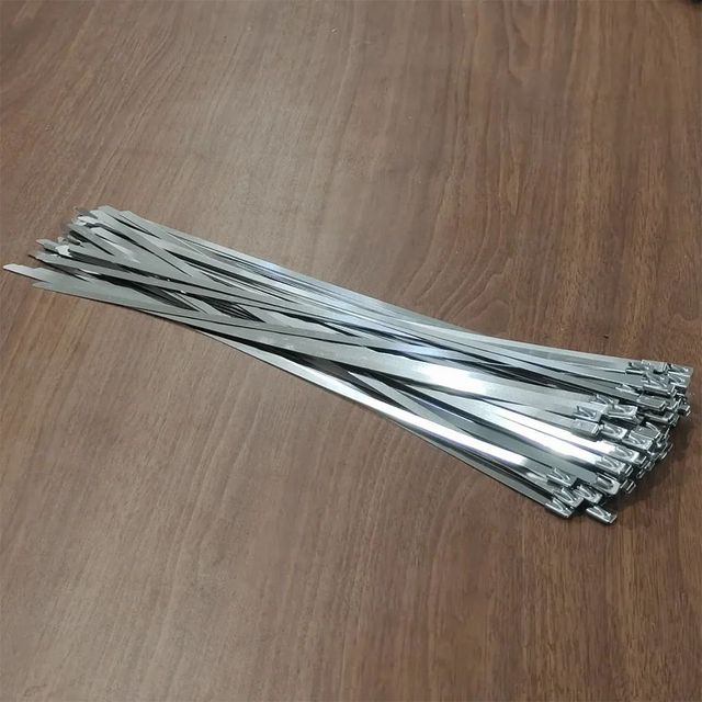Silver Ss Cable Tie Color Silver Length 300 mm Fire Safety Yes Uv Resistance Yes Strength Excellent Width 4.6 mm – 12 - Image 4