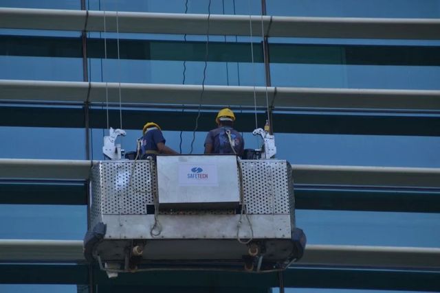 Window Glass Cleaning Services Payment Mode ONLINE We Do WINDOW CLEANING Service Location Mumbai Services Provided GLASS - Image 2