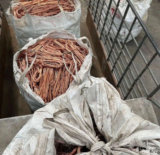 Wholesale Copper Wire Scrap - Recyclable Material, 99.99% Purity, Varied Diameters And Length - Image 4