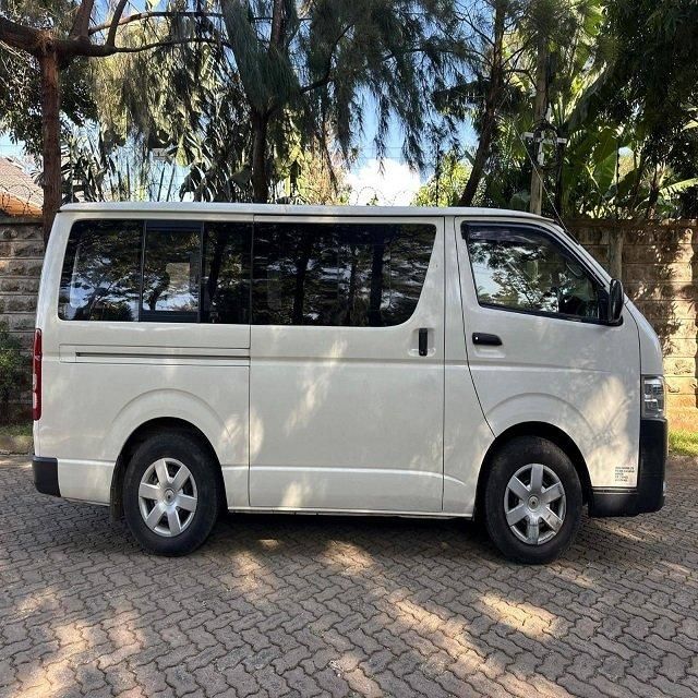 Affordable Toyota Hiace Genuine Car No Hidden Problems Excellent Condition Ready To Drive No Work Needed - Image 5
