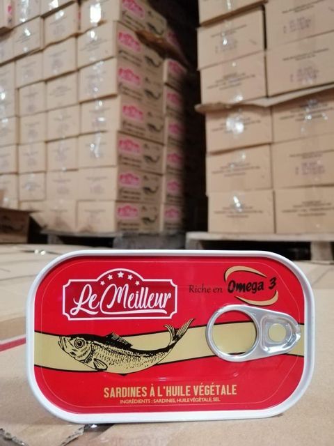 Canned sardines in tomato sauce Ingredients Sardines Place of Origin Indonesia Packaging 50 Cans in a - Image 3