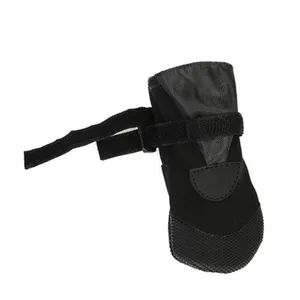 Winter Waterproof Rainshoes Warm Pet Foot Shoes Set MOQ 500PCS Packing Mesh Bag Sample Avaliable Trademark Queenhe Model NO. - Image 6