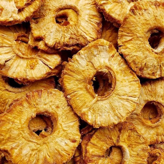 Dried pineapple in bulk Dried pineapple perfect for distribution and high quality wholesale orders - Image 4