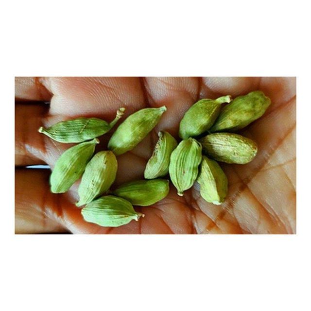 export quality green elaichi cardamom pods wholesale bulk supply for tea companies food industry spice traders and global commercial marketsnatural aromatic green elaichi cardamom pods for chai tea baking sweets desserts cooking and herbal remedies with strong fragrance and essential oil content - Image 4