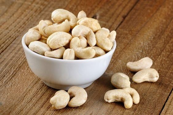 Hot Product! 100% delicious, high quality Vietnamese cashew nuts W240, plump nuts produced in Vietnam, suitable for making cakes, candies, and dieting - Image 4
