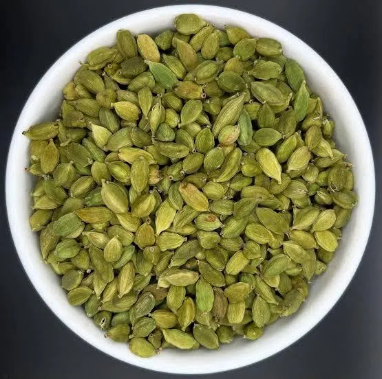 High Quality Organic Cardamom Seeds Green Cardamom AD Dried Raw Herb Spice Preferential Price - Image 3