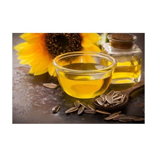 sunflower oil for frying snacks fast food and chips high quality cooking oil with excellent heat stability and clean taste suitable for street food vendors and commercial kitchens - Image 1