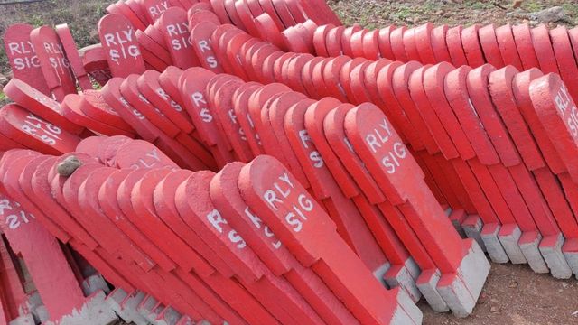 RCC Railway concrete cable route marker, For Telecommunication from ...